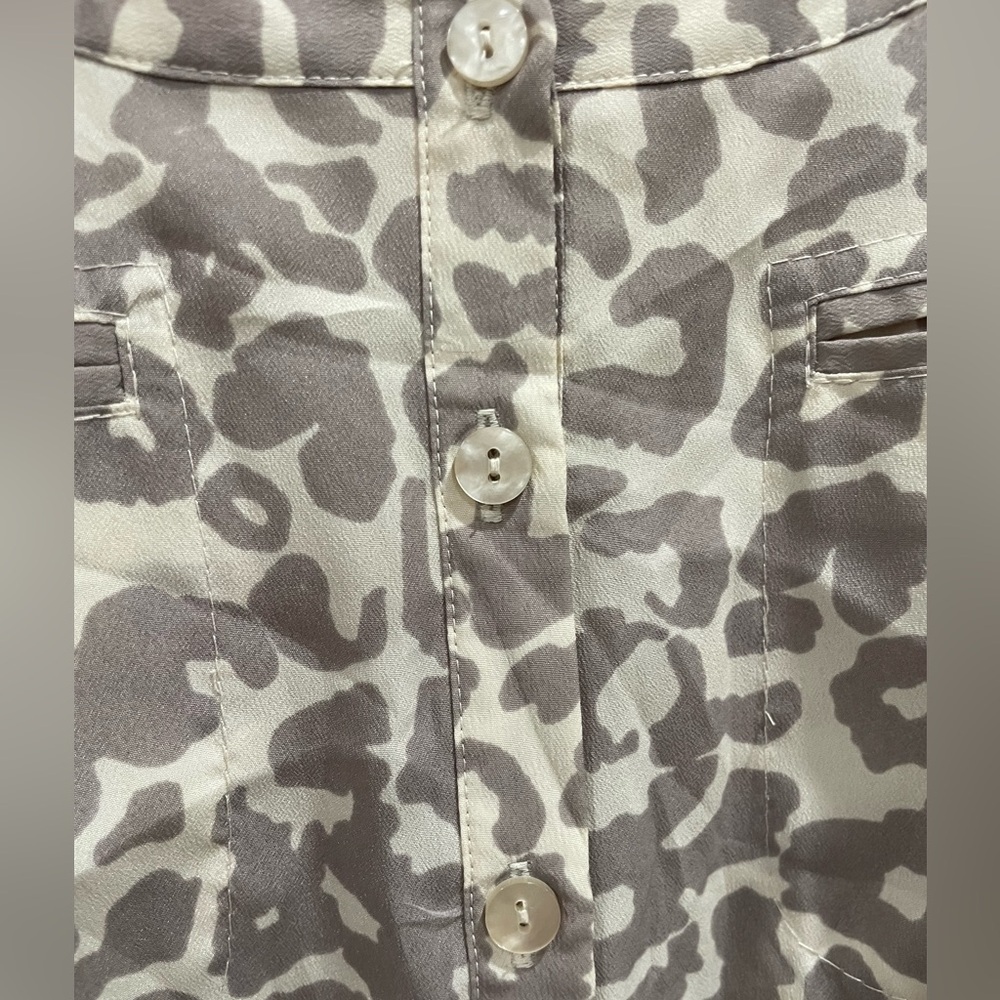 Ann Taylor LOFT Women's Animal Print Blouse - Cream and Gray - Picture 7 of 7